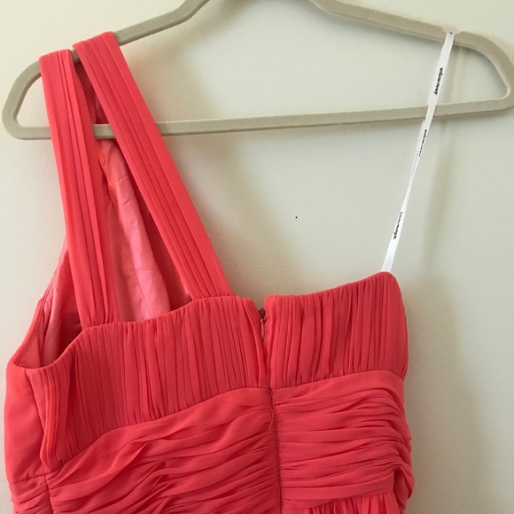 Donna Morgan collection formal dress - Picture 5 of 7